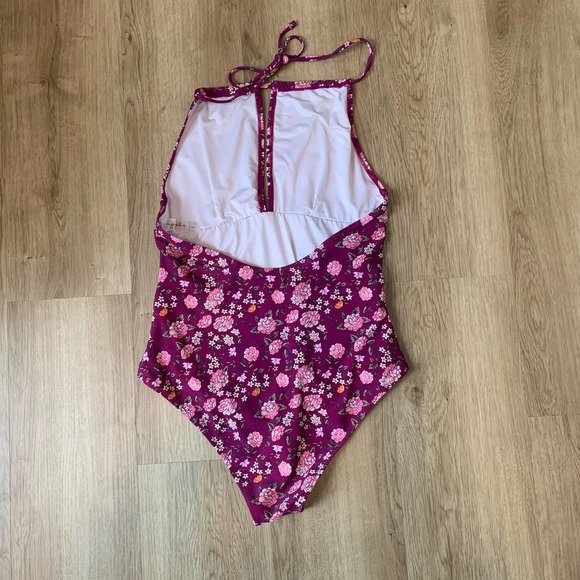 Cupshe One-piece Swimsuit Floral Swim - Picture 10 of 15